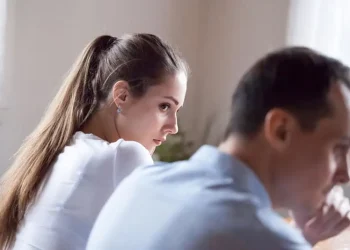 How To Get His Attention When He Ignores You