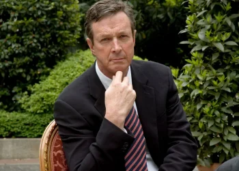 Michael-Crichton