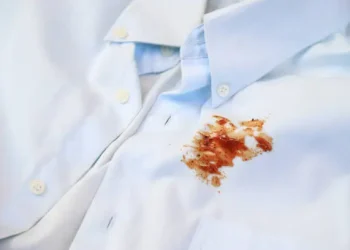 How to Remove Curry Stains from Clothes