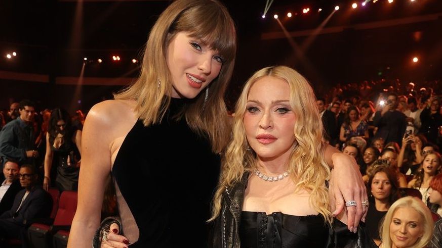 Taylor Swift Makes MTV VMAs History With Video of the Year Win