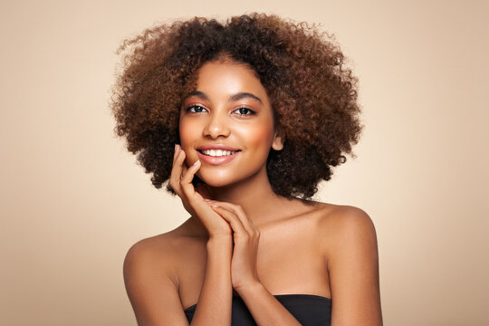 How to Improve Skin Tone Naturally at Home