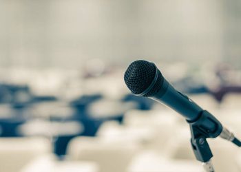 How to Introduce a Guest Speaker